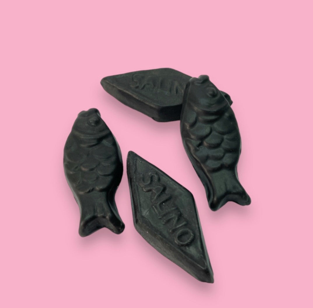ceramic replica of Dutch licorice salino