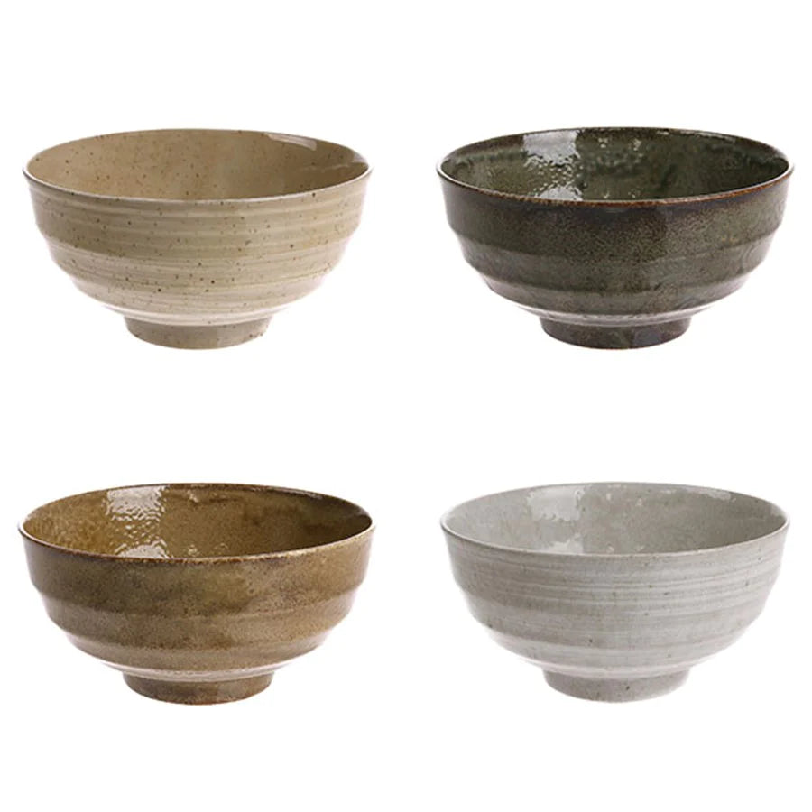 4 noodle bowls in earth tones